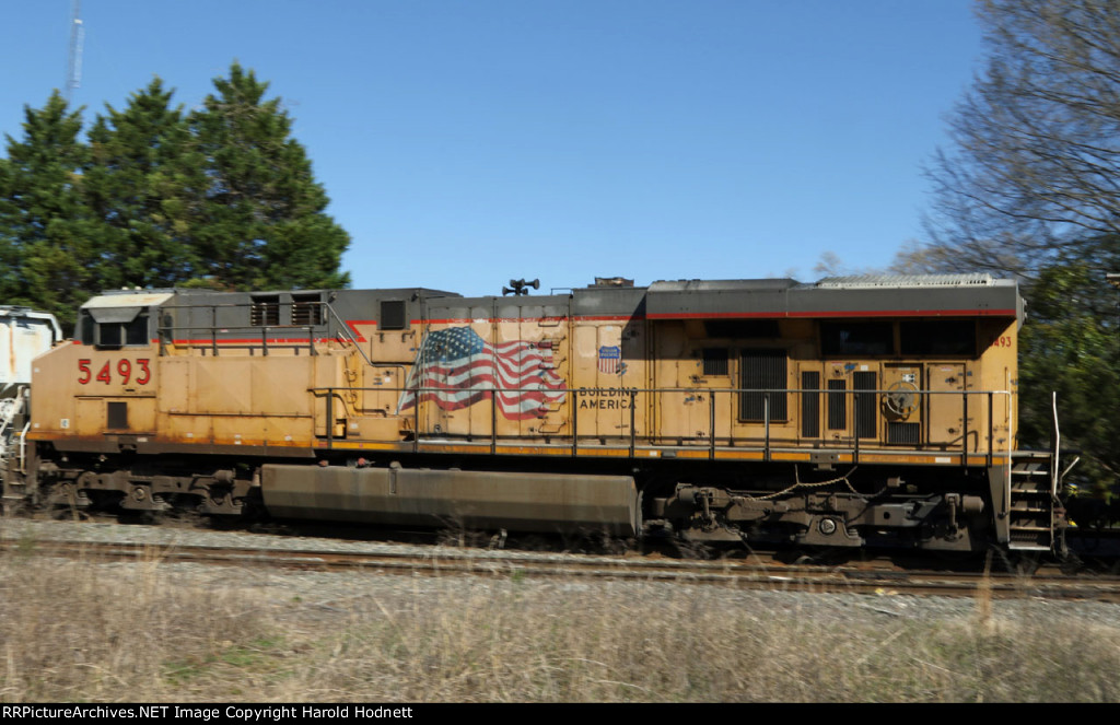 UP 5493 as DPU on NS train 350